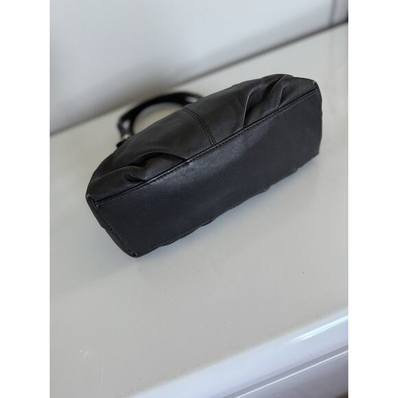 Coach Black Leather Handbag Zipper Purple Interior 10.5”x5”x6” - Picture 9 of 13